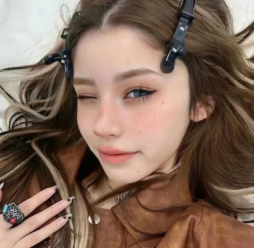 稍后见,汉娜!